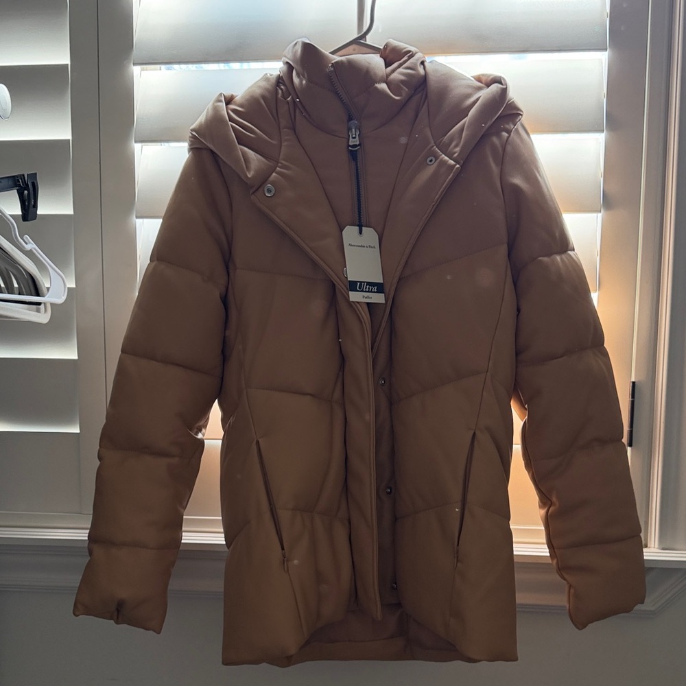 Abercrombie & Fitch Camel Puffer Jacket